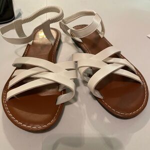 Women’s White Strappy Flat Sandals - Classic Summer Comfort